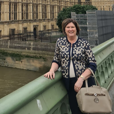 Jessica 2 in 1 zipped tote in London